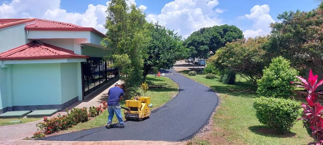 Trabajo de Asfalto & Construcción Costa Rica