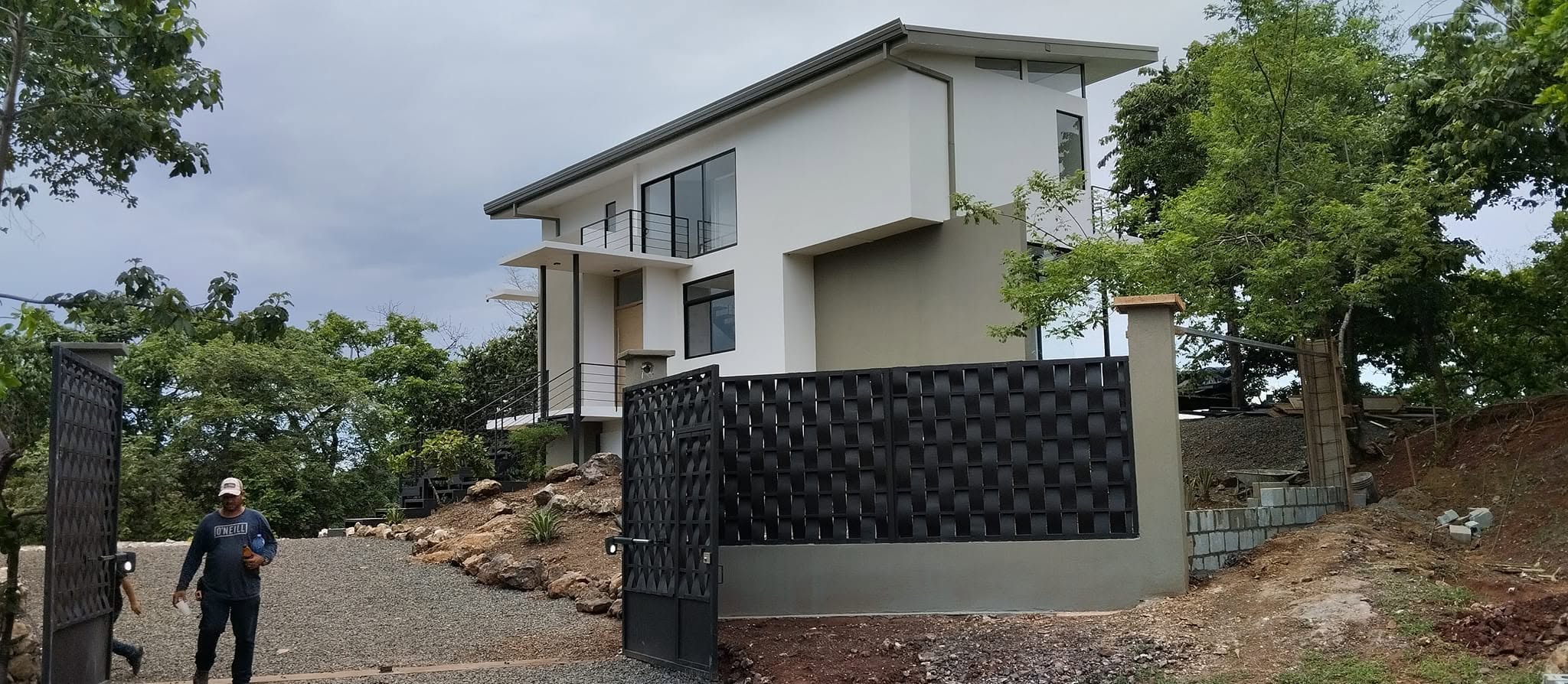 Trabajo de Portones Santiago - Tamarindo
